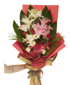 ELEGANTNI BUKET SA LJILJANIMA I RUŽAMA