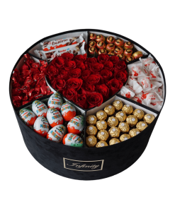 CRVENE RUŽE I SLATKIŠI U KUTIJI