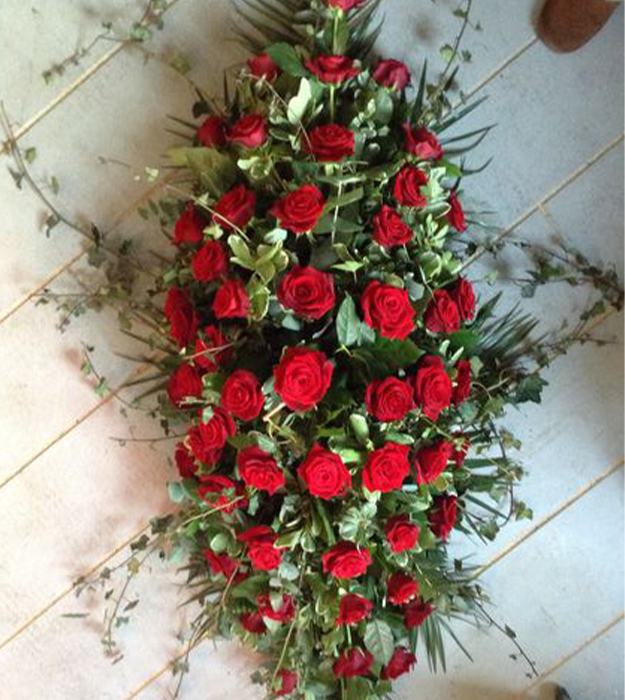 Suza-Za-Sahrane-–-Crvene-Ruze.jpg